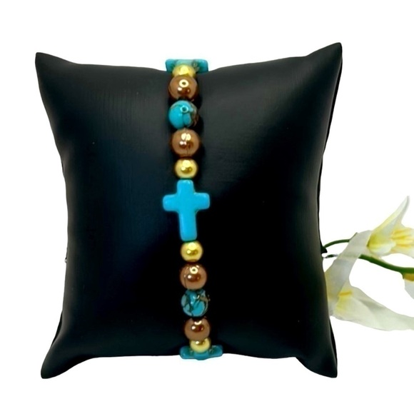 Handmade Turquoise Cross & Beads Stretchy Bracelet Length-7 1/4” - Picture 2 of 3